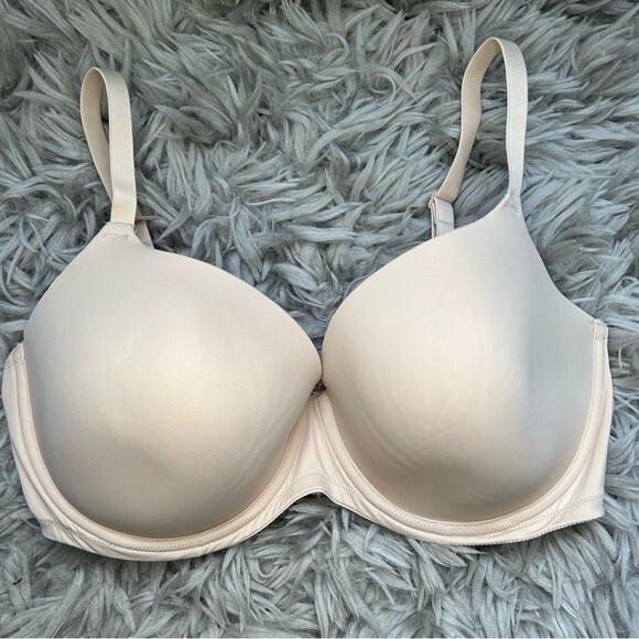 PINK Victoria's Secret Other - Pink Victoria’s Secret Wear Everywhere Lightly Lined nude bra size 36DDD